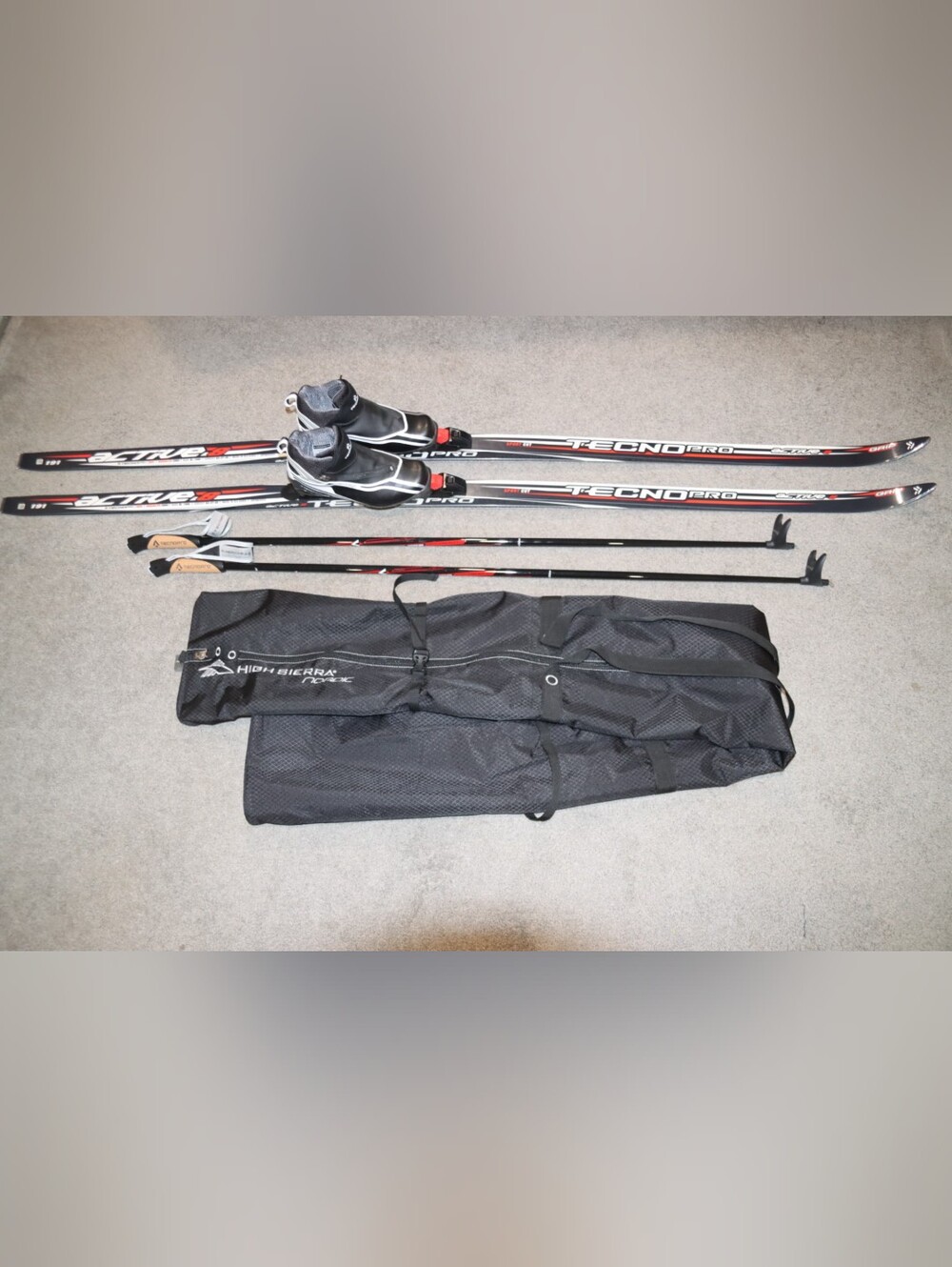 Techno pro Sport Cut Skis, Poles, US 6.5 Boots